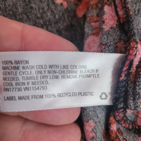 Mossimo Witchy Dark Romantic Fairy Grunge Flutter Sleeve Top Black & Red - Picture 8 of 11